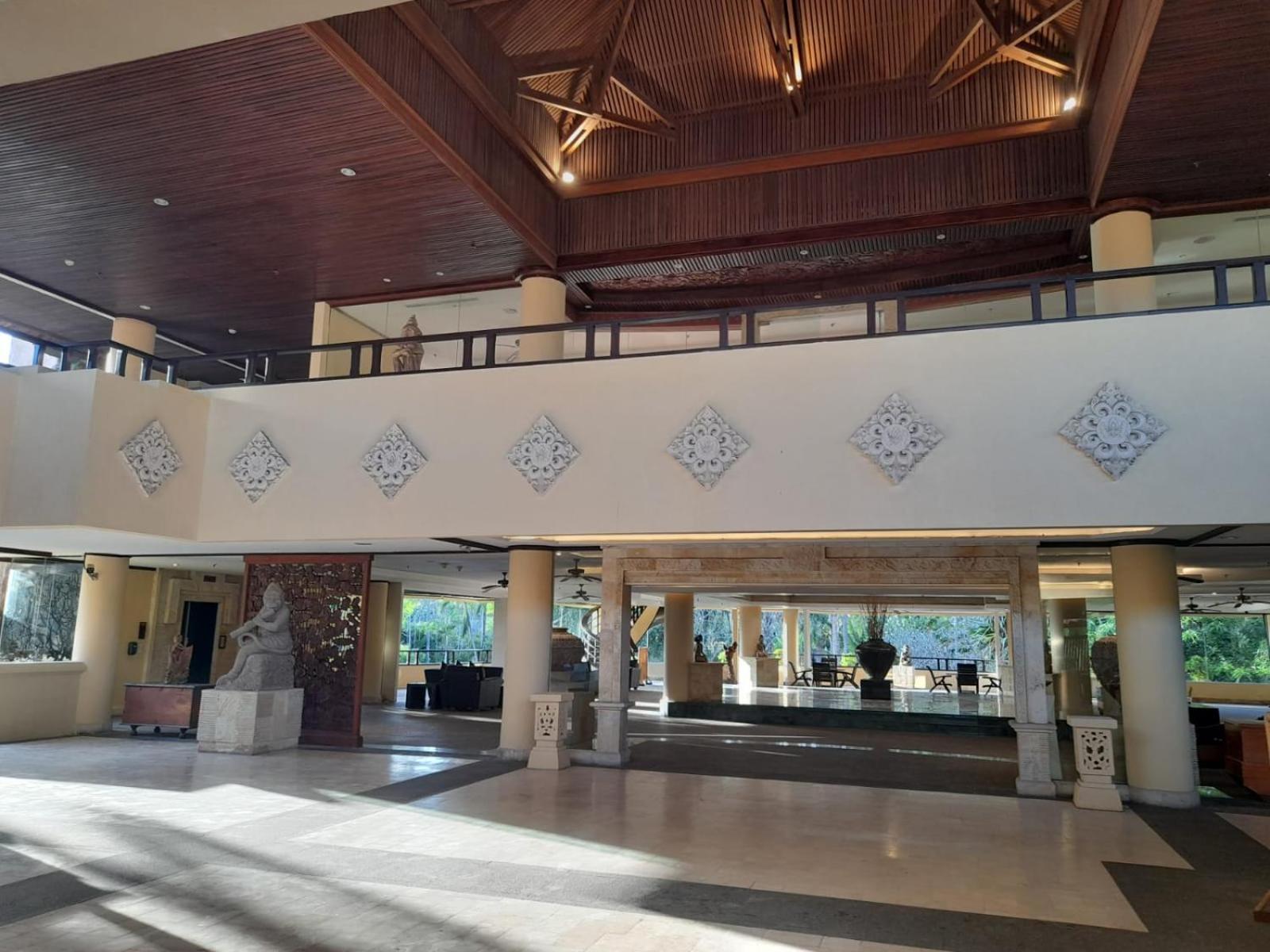 The Royal Beach Семиньяк Экстерьер фото
